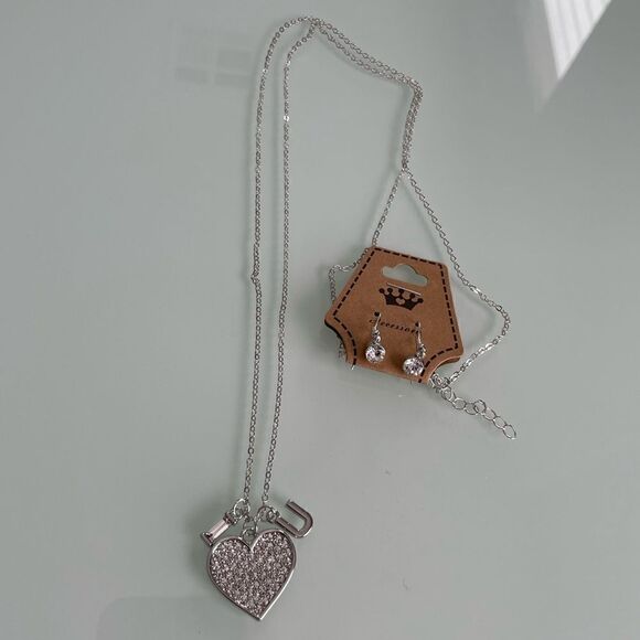 I ❤️ U Necklace/Earrings Set - Picture 2 of 3